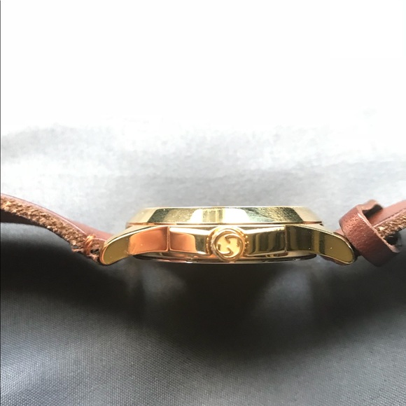 Gucci Le Marché Des Merveilles Watch - Picture 4 of 5